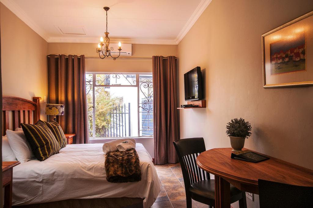 Cornerstone B&B Kroonstad Luaran gambar